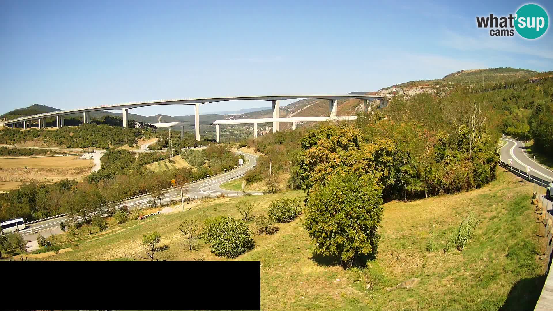 Webcam Črni Kal Viaduct – view from Viki Burger