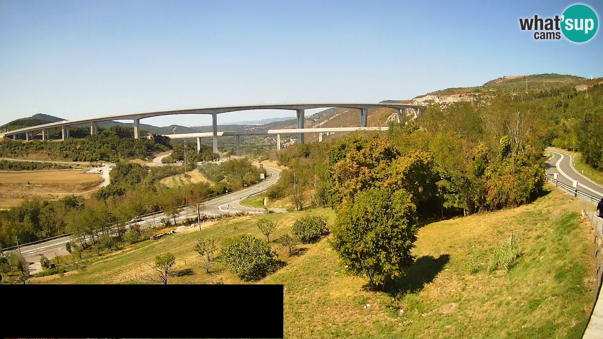 Kamera v živo Črni Kal Viadukt – pogled z Viki Burgerja