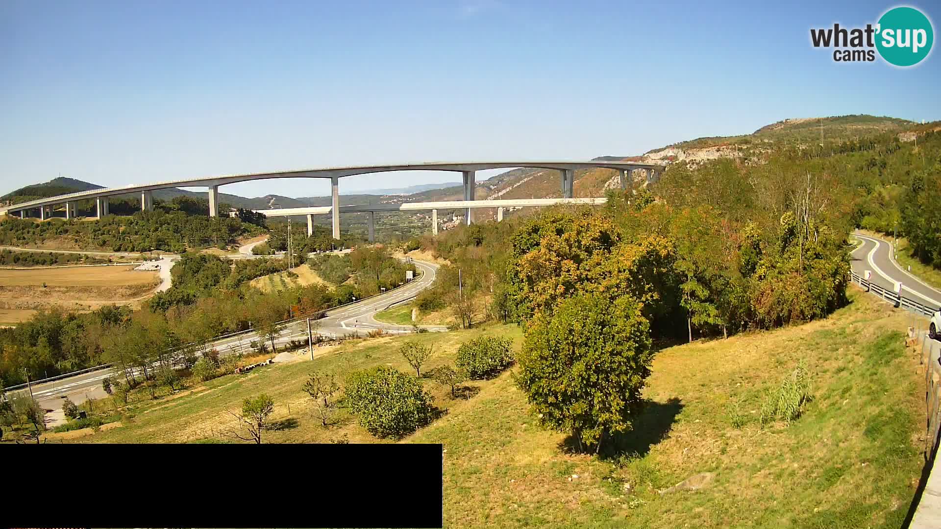 Webcam Črni Kal Viaduct – view from Viki Burger