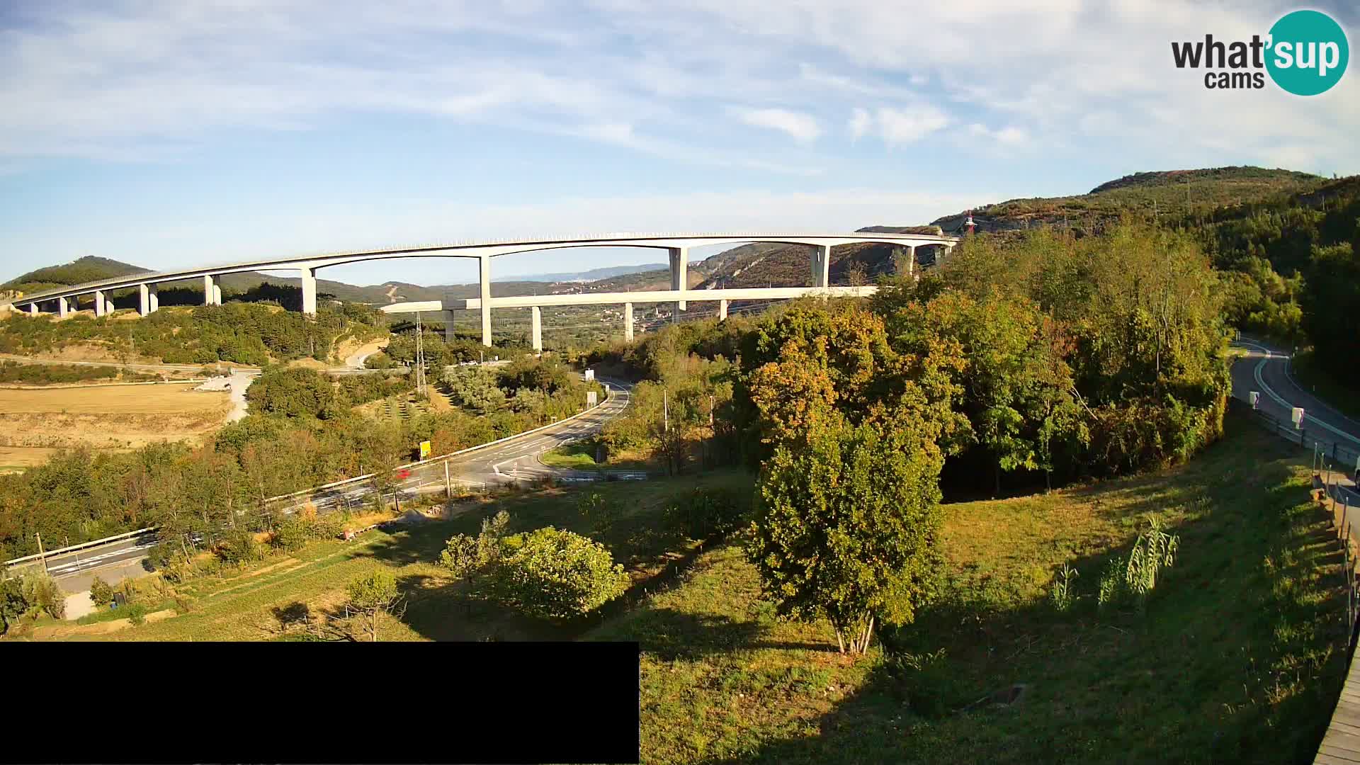 Webcam Črni Kal Viaduct – view from Viki Burger