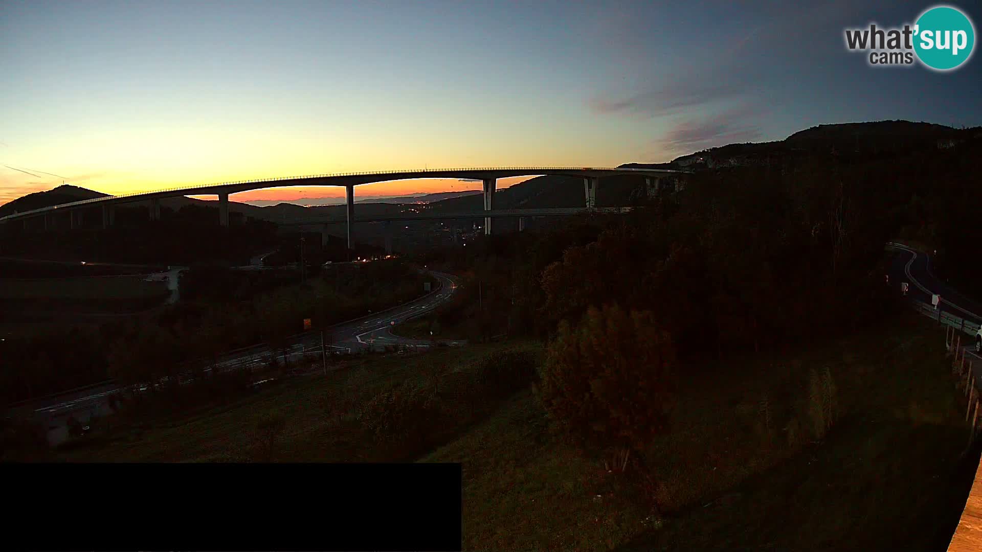Live cam Črni Kal Viaduc – Viki Burger