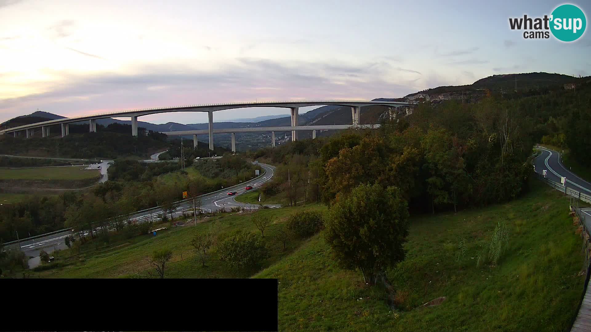 Camera en vivo Črni Kal Viaducto – Viki Burger