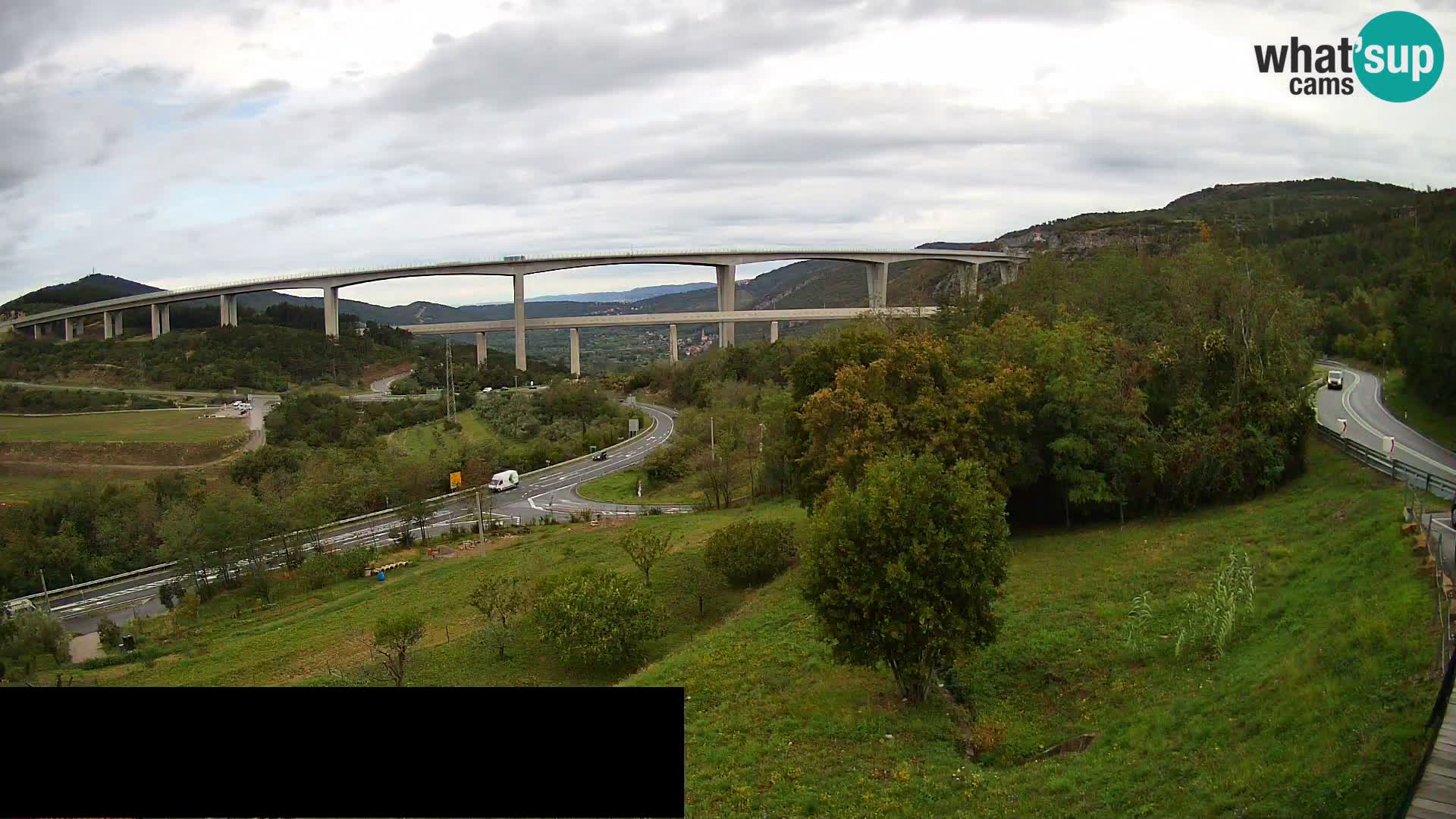 Live cam Črni Kal Viaduc – Viki Burger