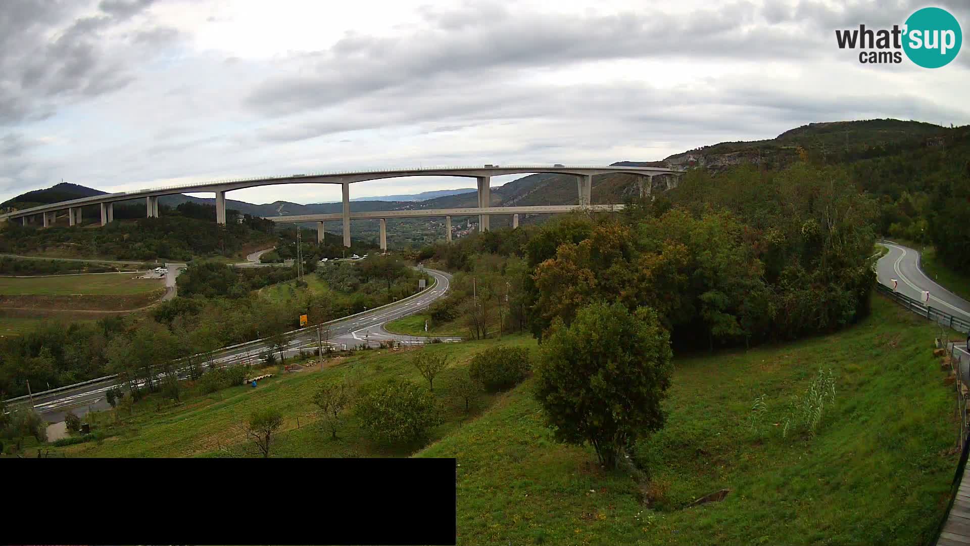 Webcam Črni Kal Viadukt – Viki Burger