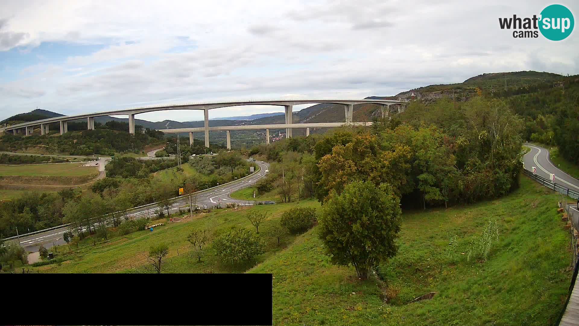 Webcam Črni Kal Viaduct – view from Viki Burger