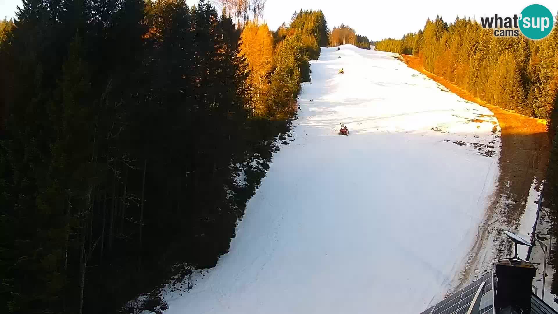 Spletna kamera Rogla apartmaji Dandi – Jurgovo