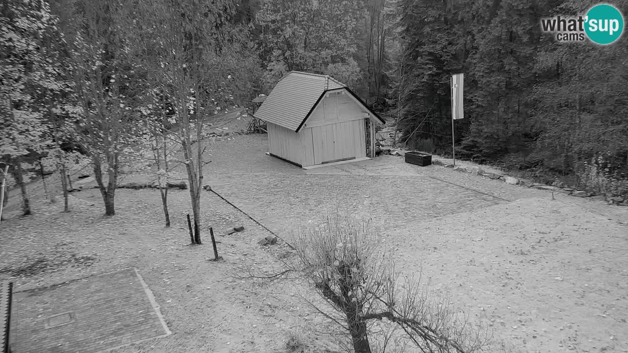 Webcam Lukanja – Pohorje houses a Water village