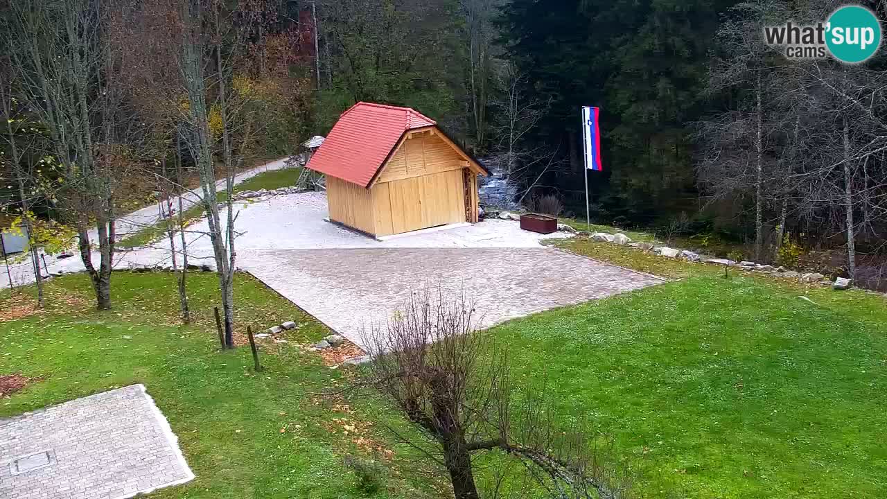 Webcam Lukanja – Pohorje houses a Water village
