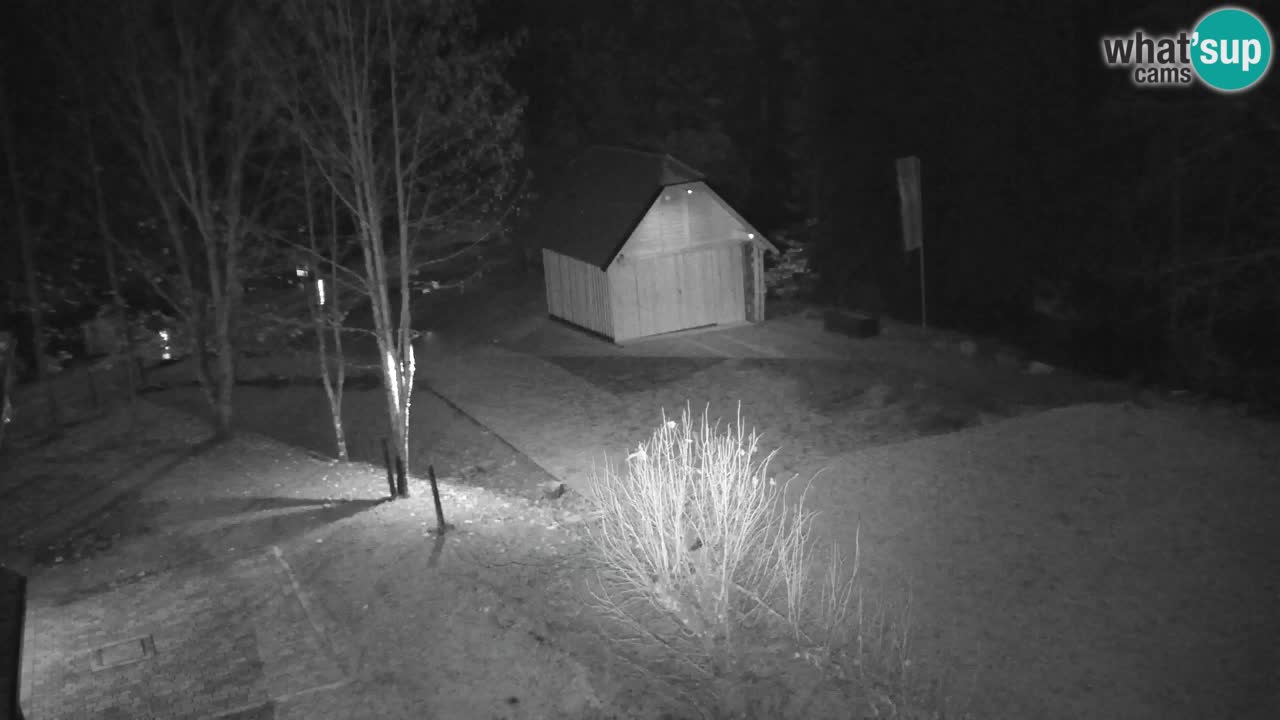 Webcam Lukanja – Pohorje houses a Water village