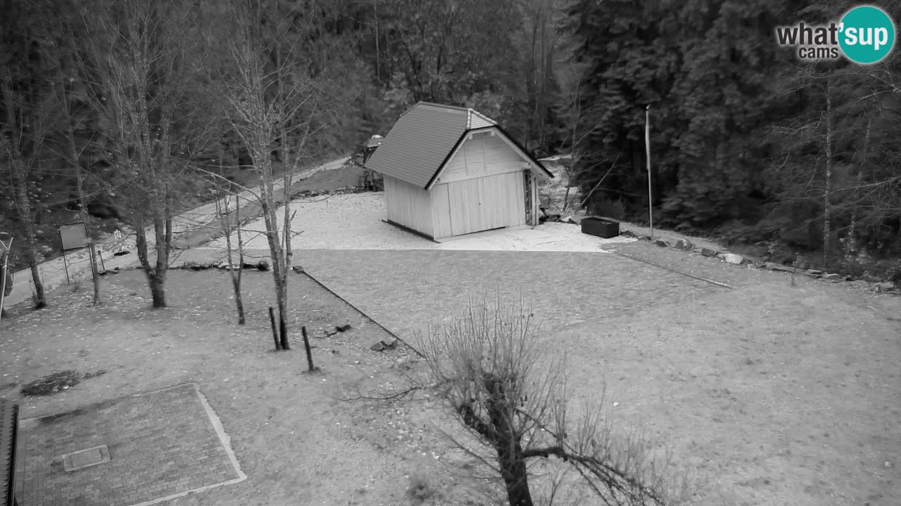 Webcam Lukanja – Pohorje houses a Water village