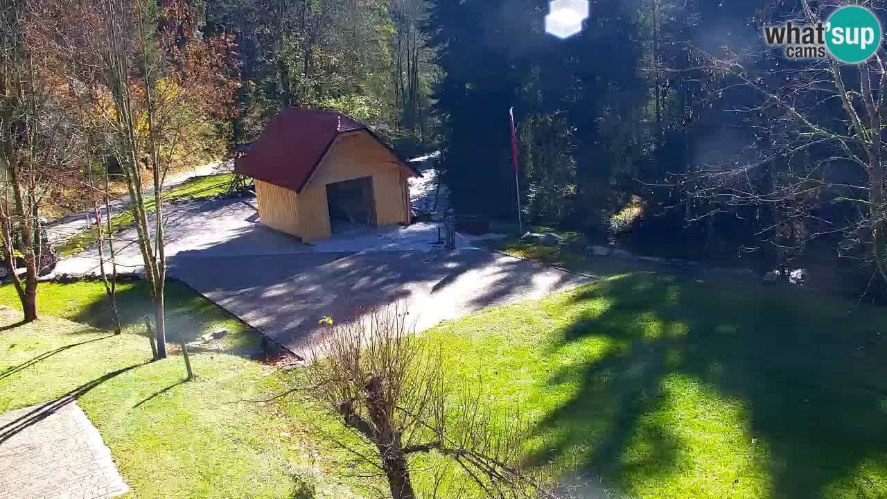 Webcam Lukanja – Pohorje houses a Water village