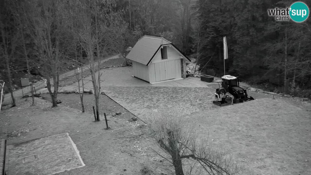 Webcam Lukanja – Pohorje houses a Water village