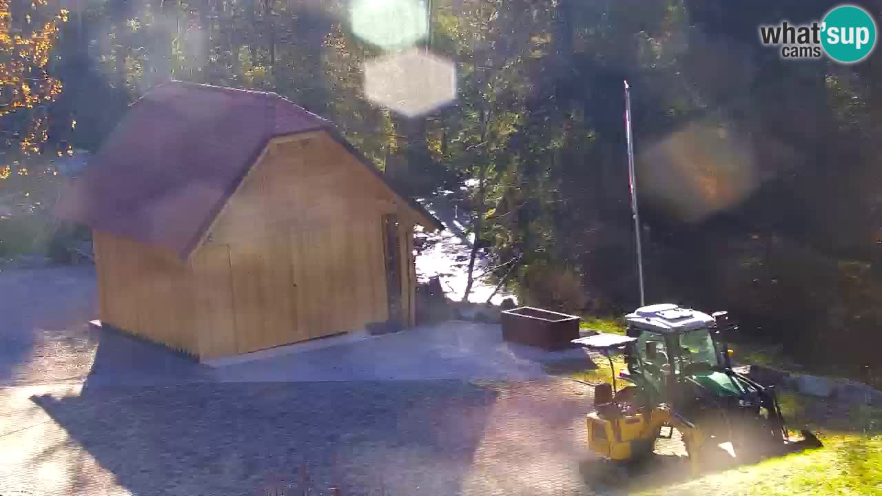 Webcam Lukanja – Pohorje houses a Water village