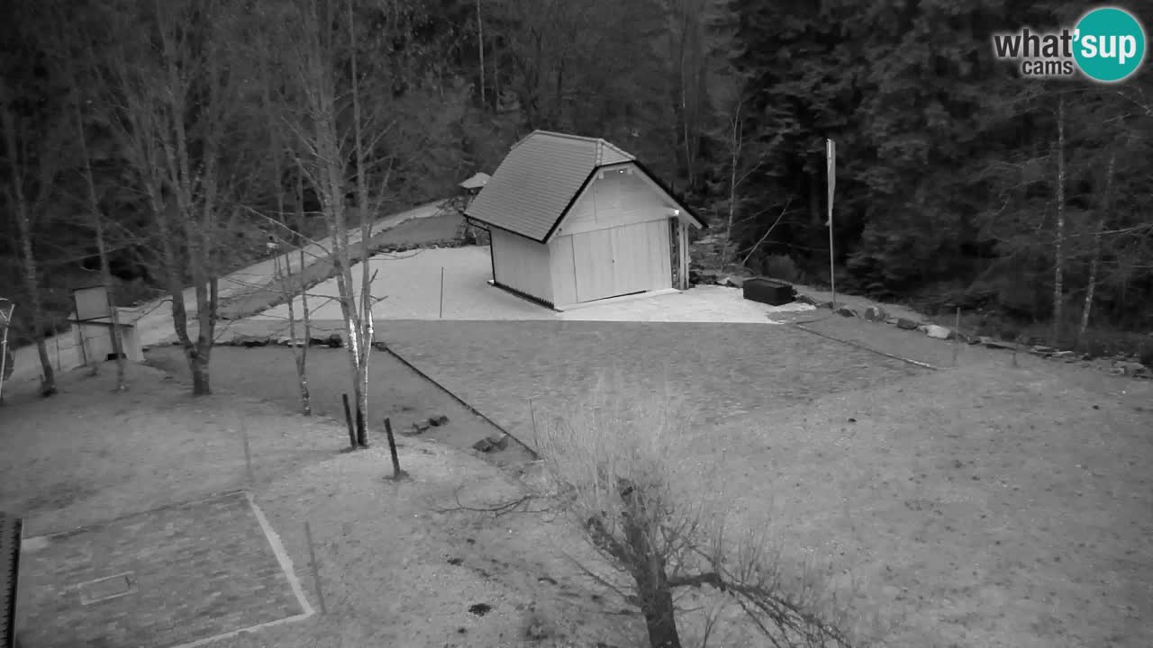 Webcam Lukanja – Pohorje houses a Water village