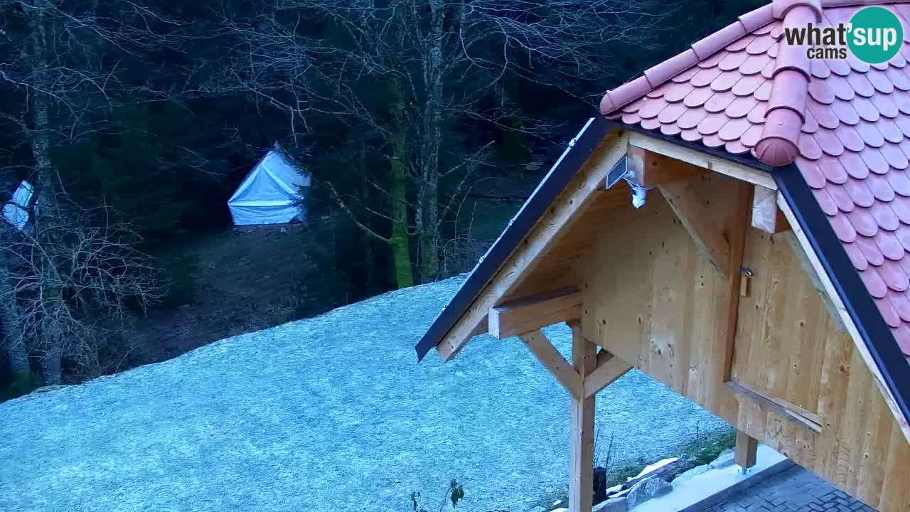 Webcam Lukanja – Pohorje houses a Water village