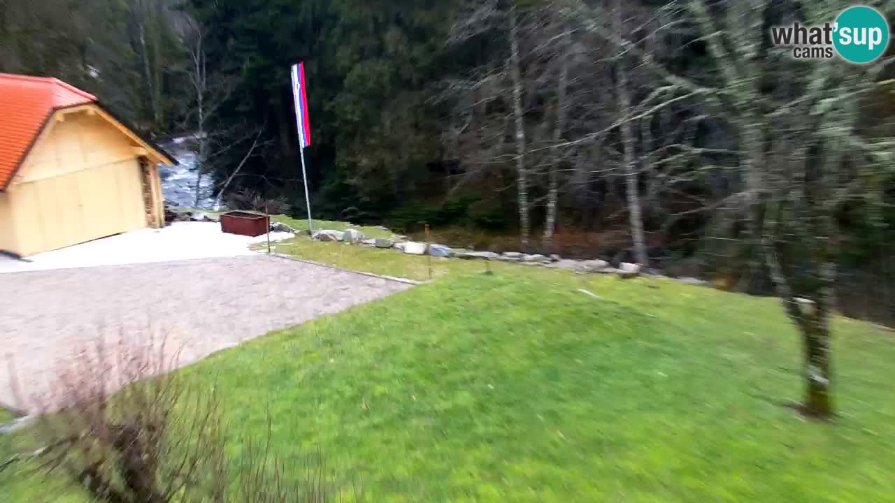 Webcam Lukanja – Pohorje houses a Water village