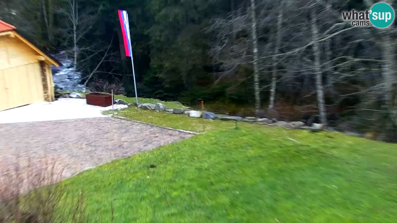 Webcam Lukanja – Pohorje houses a Water village