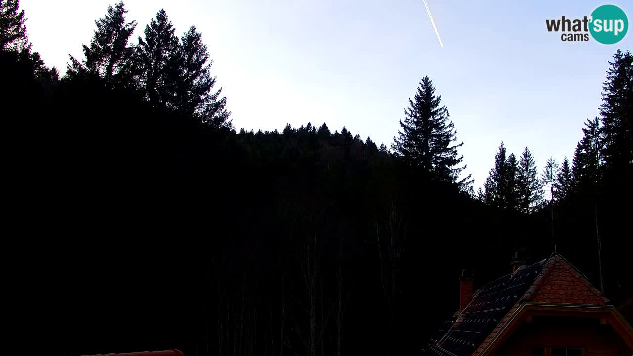 Spletna kamera Lukanja – Water Village | Pohorje Houses