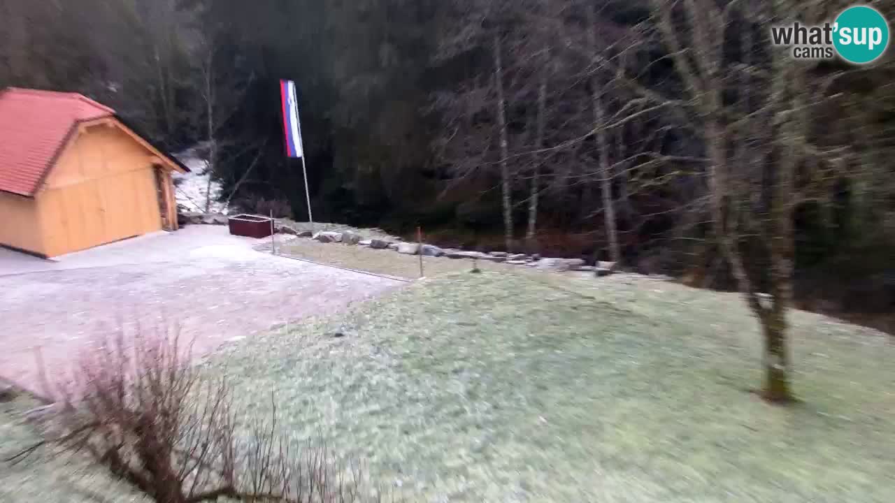 Webcam Lukanja – Pohorje houses a Water village