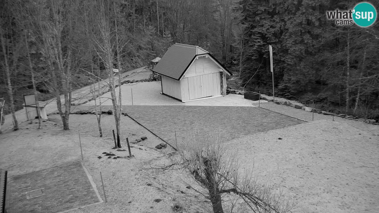 Webcam Lukanja – Pohorje houses a Water village