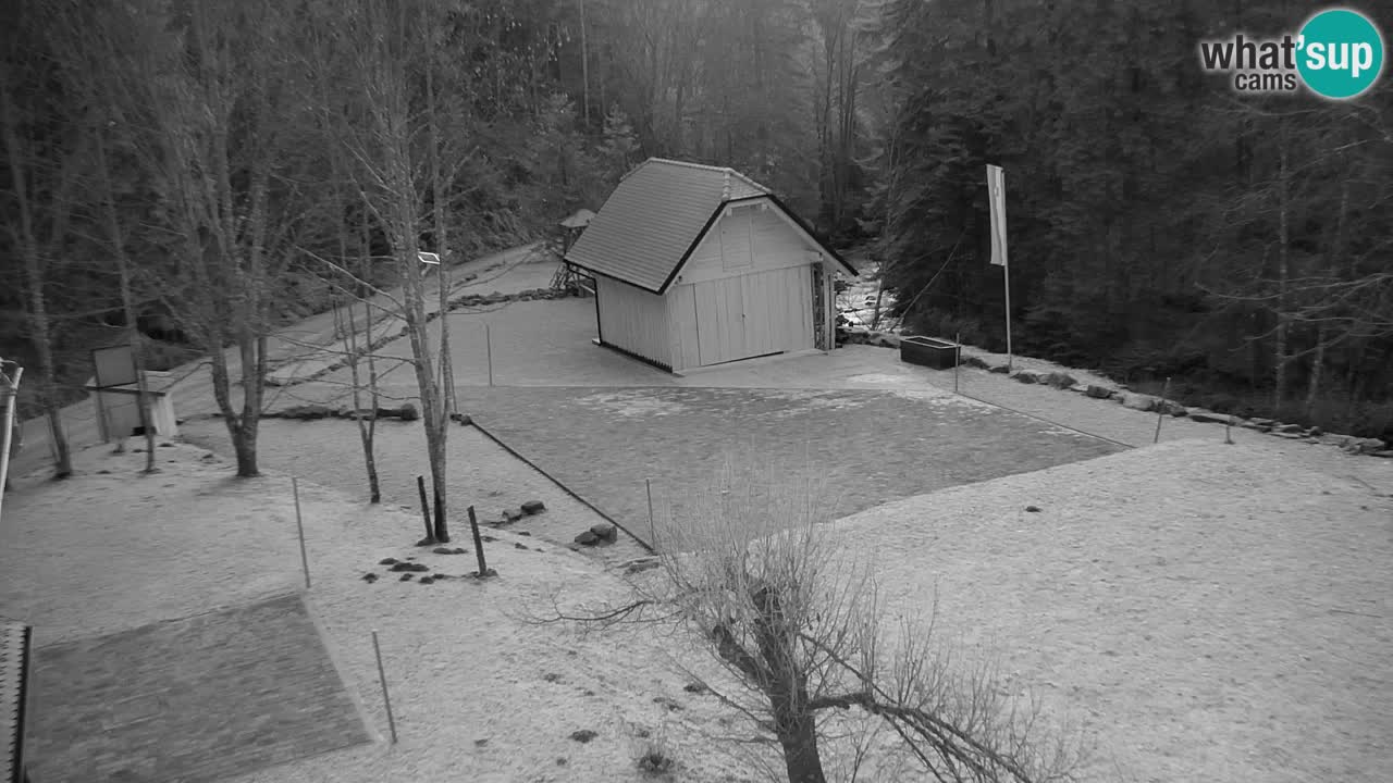 Webcam Lukanja – Pohorje houses a Water village