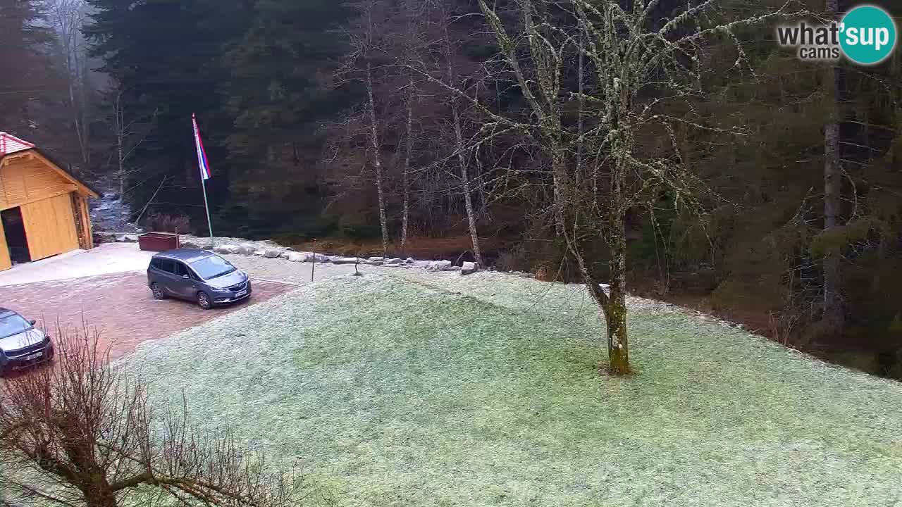 Webcam Lukanja – Pohorje houses a Water village