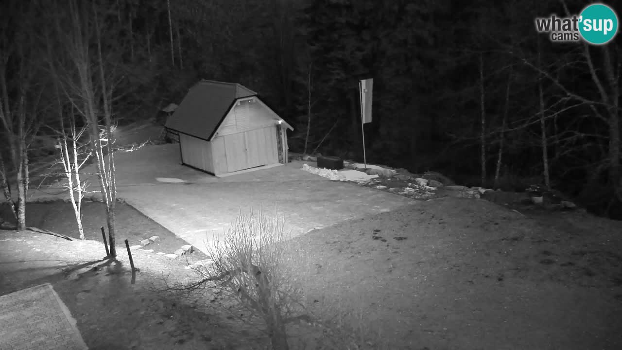 Webcam Lukanja – Pohorje houses a Water village