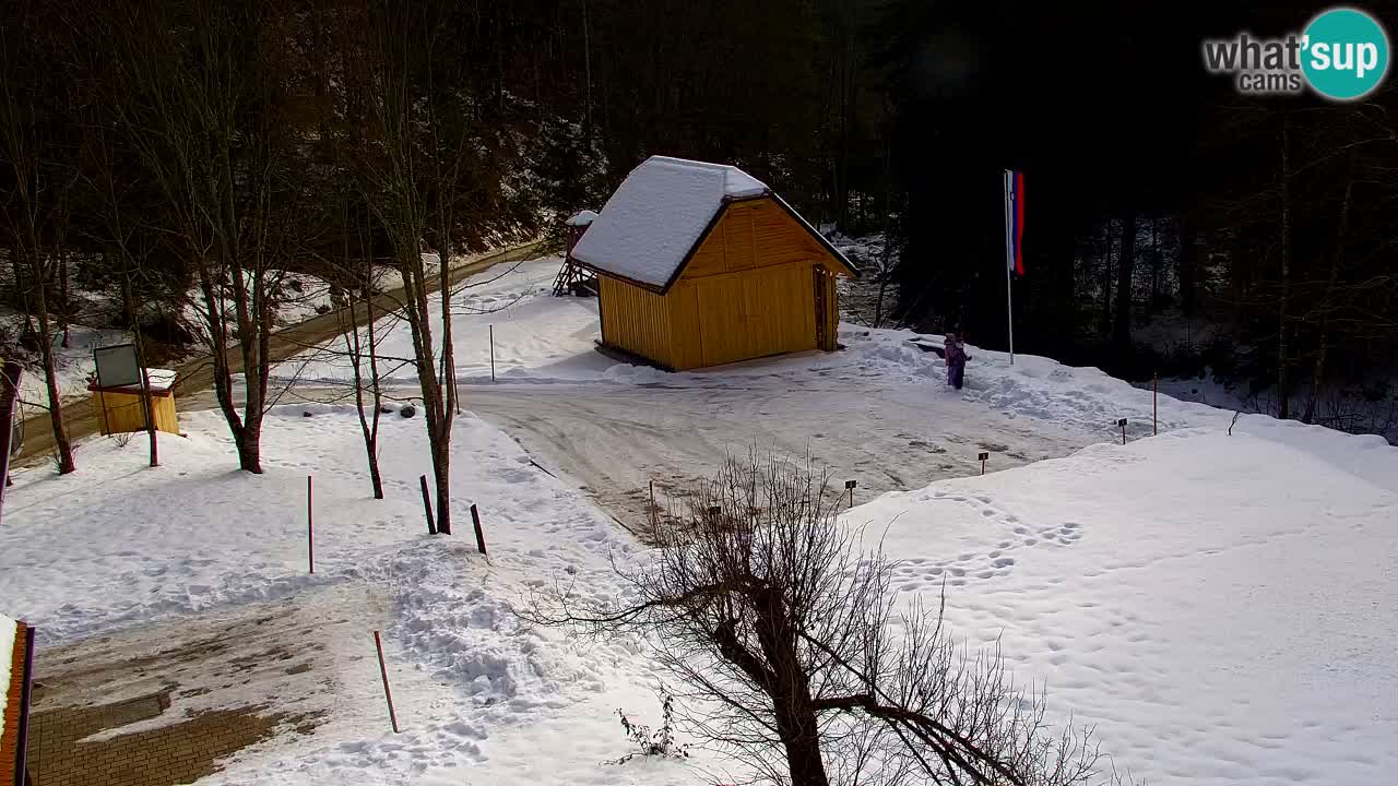 Webcam Lukanja – Pohorje houses a Water village