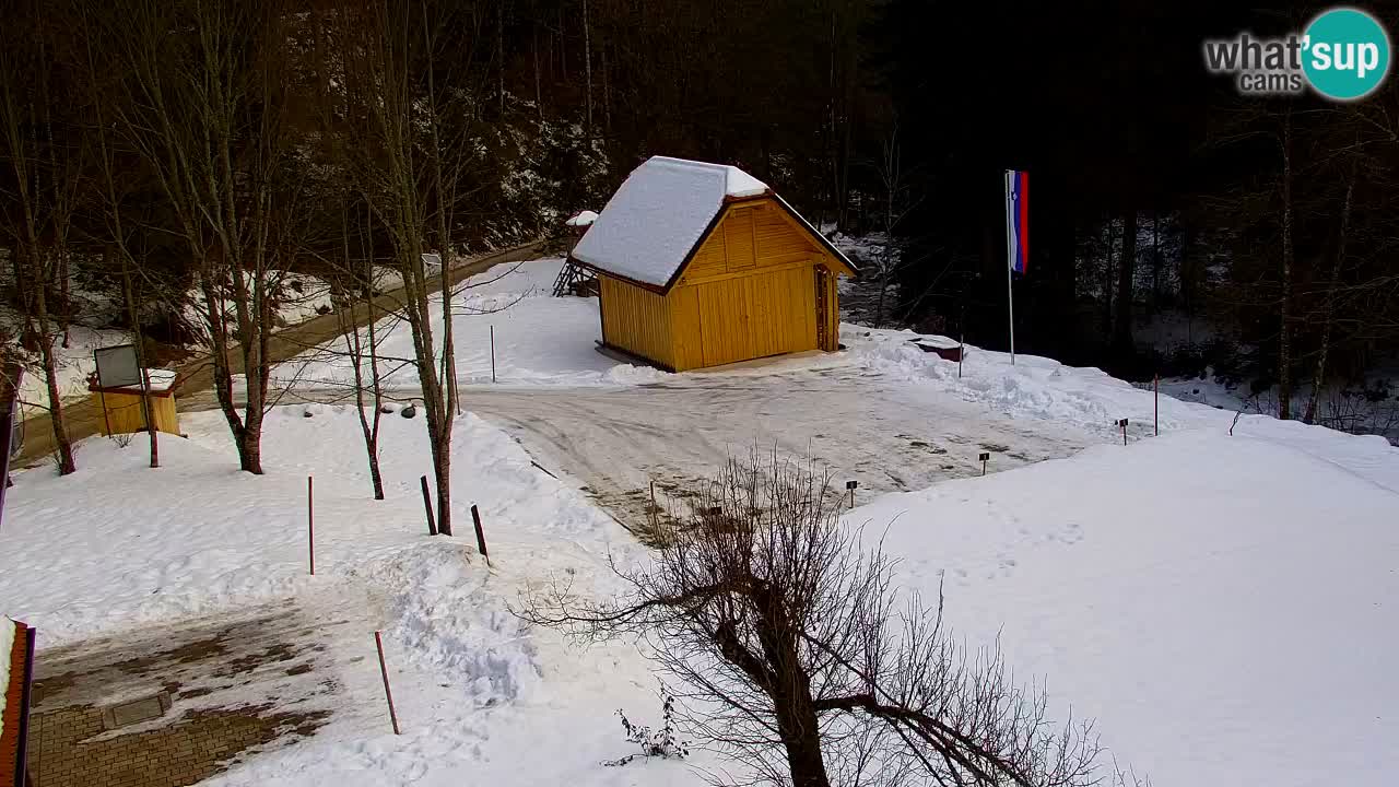 Webcam Lukanja – Pohorje houses a Water village