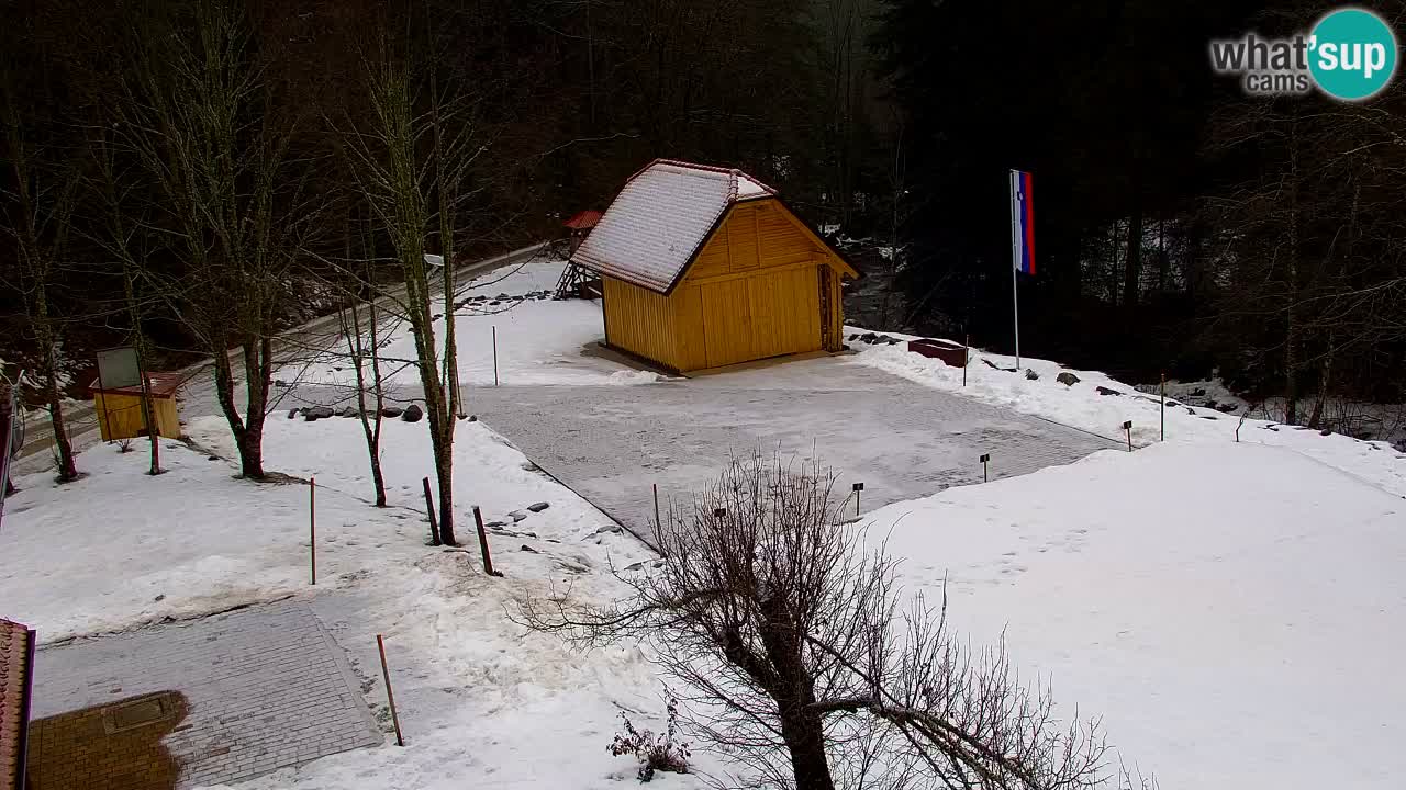 Webcam Lukanja – Pohorje houses a Water village
