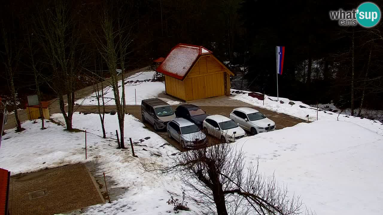 Webcam Lukanja – Pohorje houses a Water village