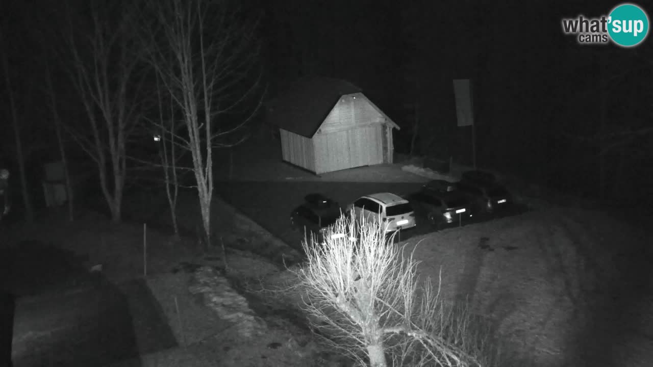 Webcam Lukanja – Pohorje houses a Water village