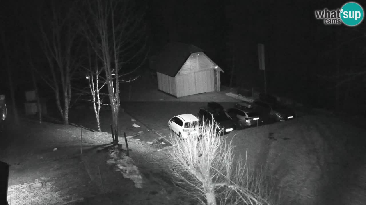 Webcam Lukanja – Pohorje houses a Water village