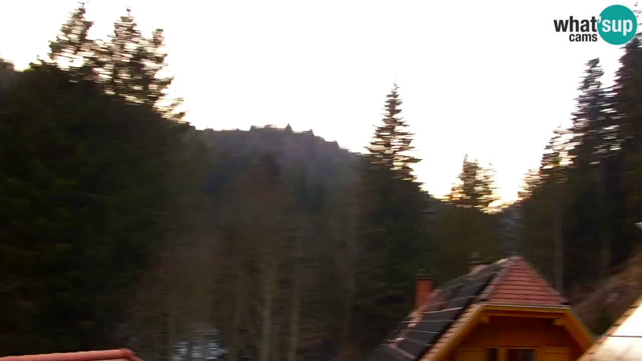 Webcam Lukanja – Pohorje houses a Water village