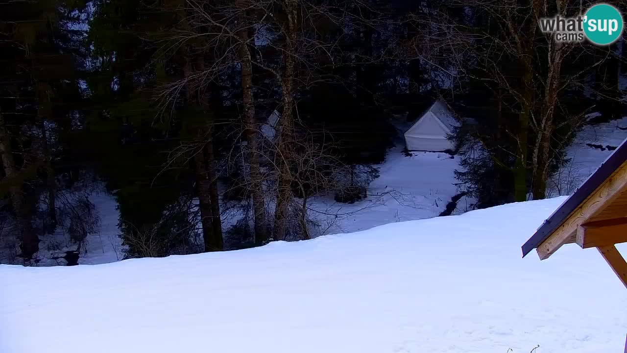 Webcam Lukanja – Pohorje houses a Water village
