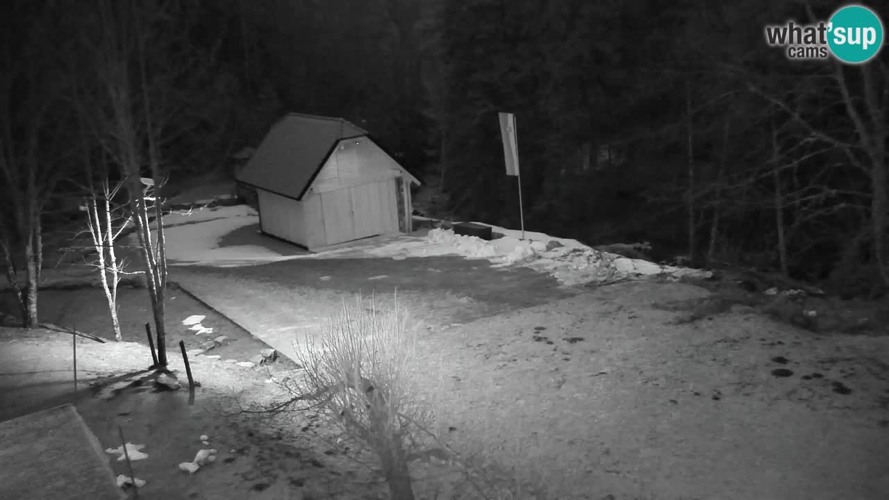 Webcam Lukanja – Pohorje houses a Water village