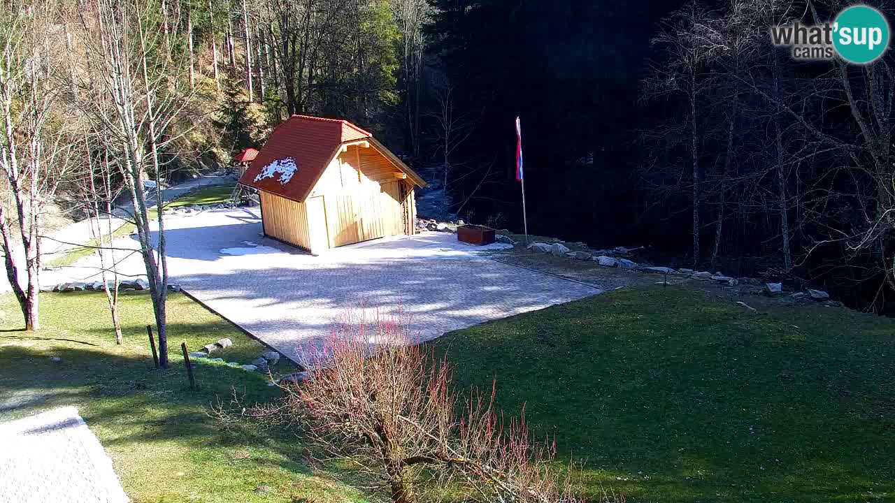 Webcam Lukanja – Pohorje houses a Water village