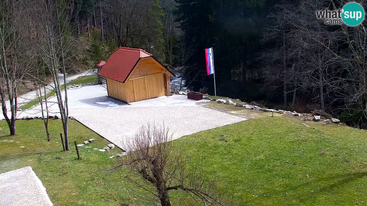Webcam Lukanja – Pohorje houses a Water village
