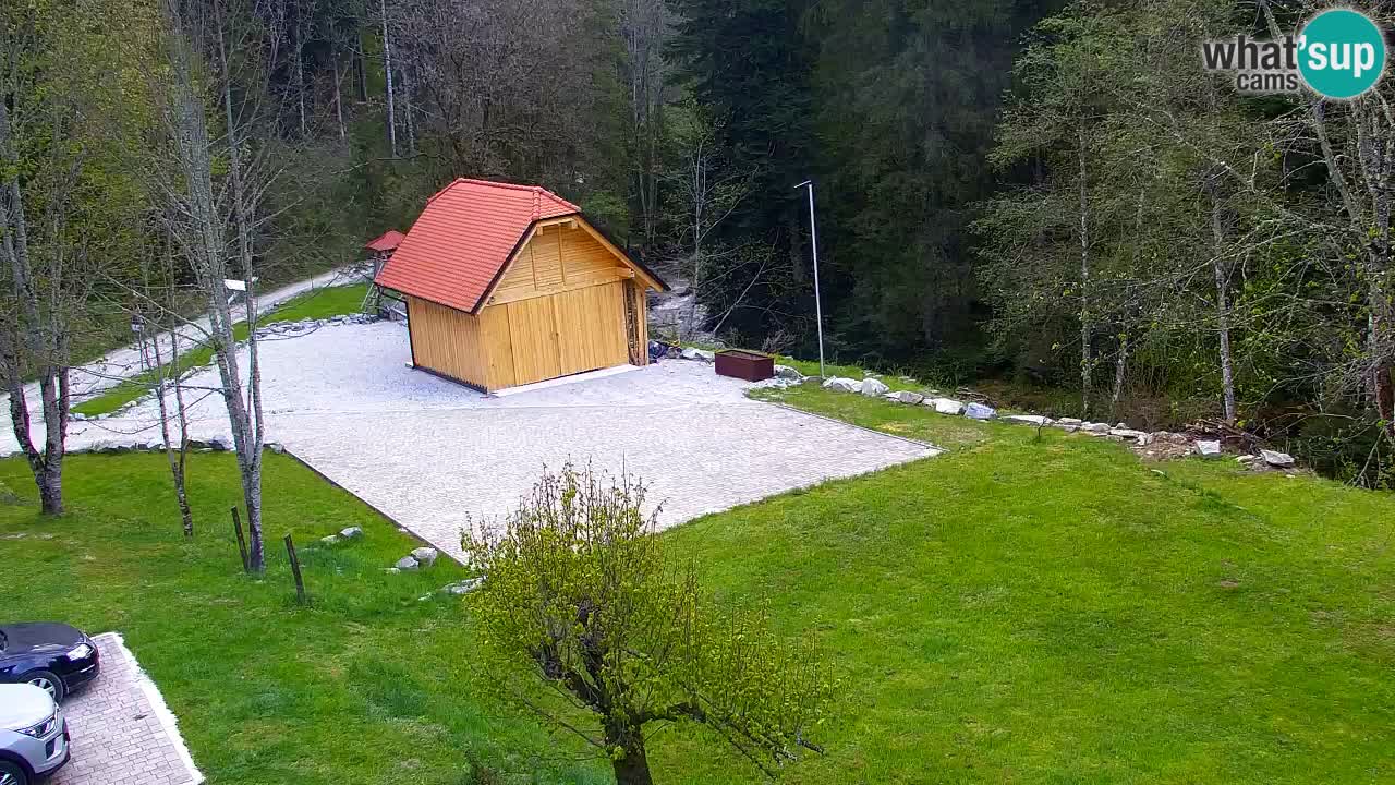 Webcam Lukanja – Pohorje houses a Water village