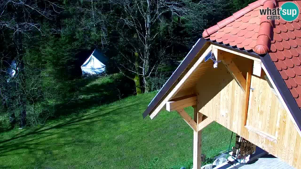 Webcam Lukanja – Pohorje houses a Water village
