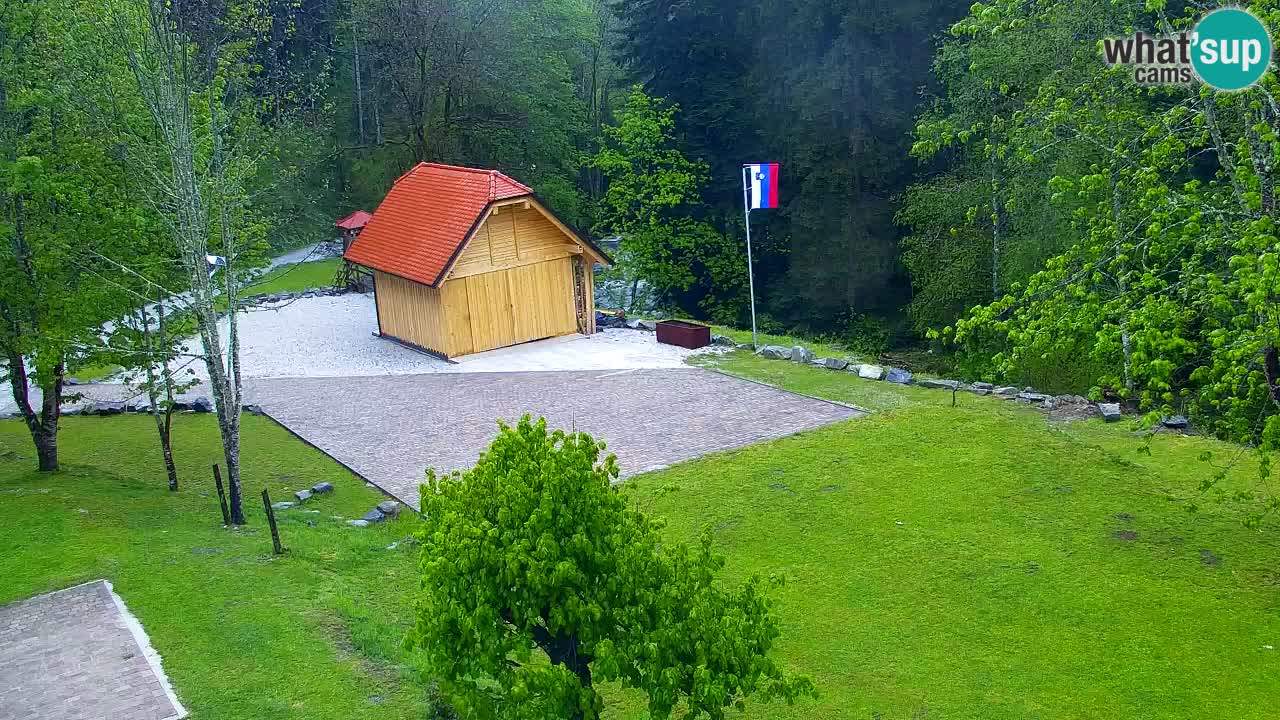 Webcam Lukanja – Pohorje houses a Water village