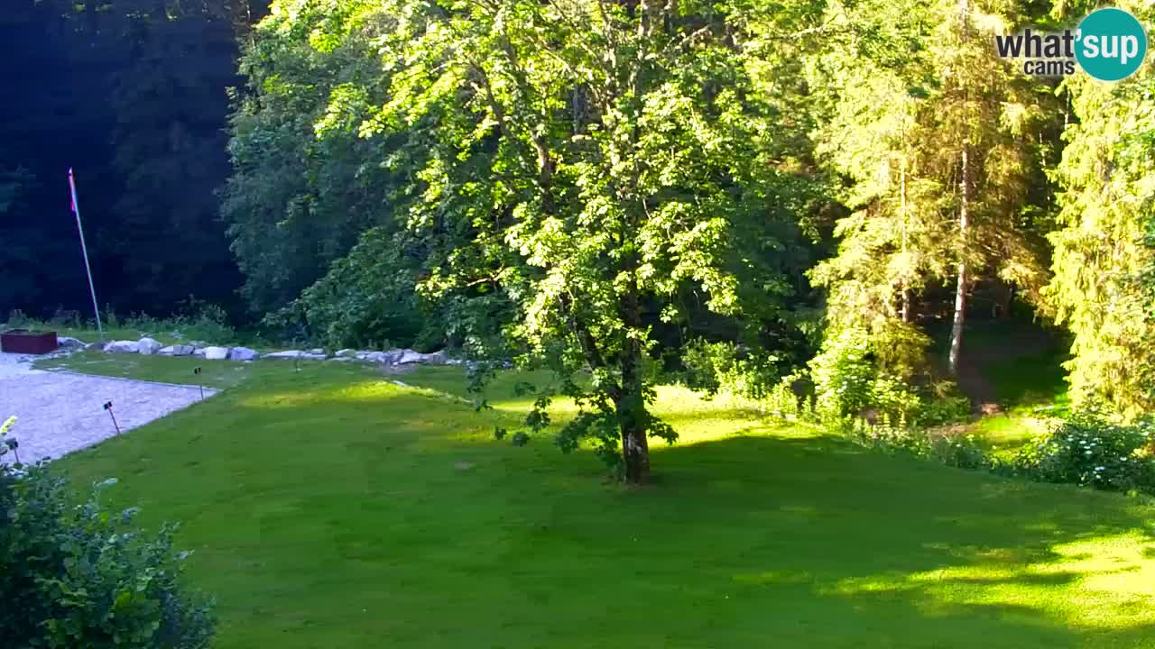 Webcam Lukanja – Pohorje houses a Water village
