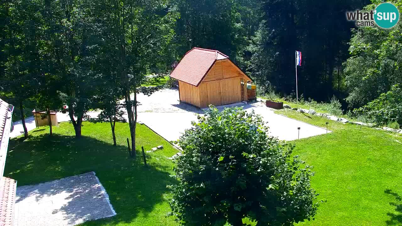 Webcam Lukanja – Pohorje houses a Water village
