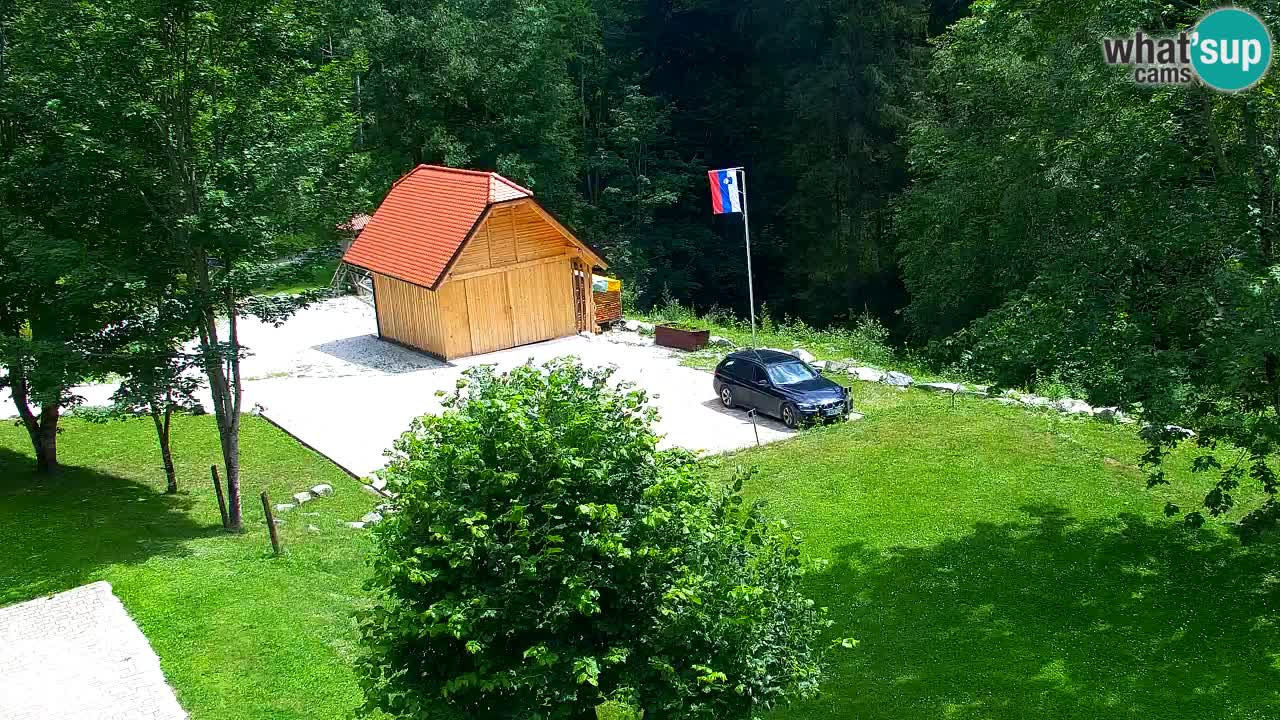 Webcam Lukanja – Pohorje houses a Water village