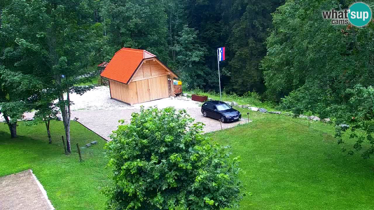 Webcam Lukanja – Pohorje houses a Water village