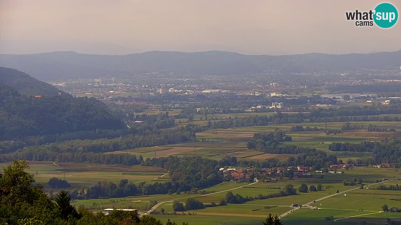 Spletna kamera Dol pri Ljubljani – Panorama z Vrha pri Dolskem