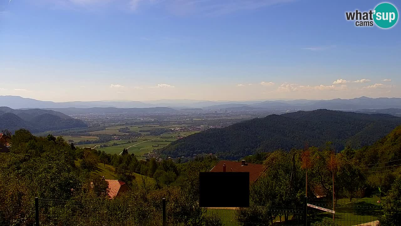 Spletna kamera Dol pri Ljubljani – Panorama z Vrha pri Dolskem