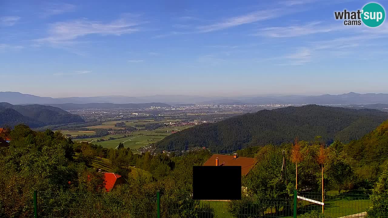 Spletna kamera Dol pri Ljubljani – Panorama z Vrha pri Dolskem