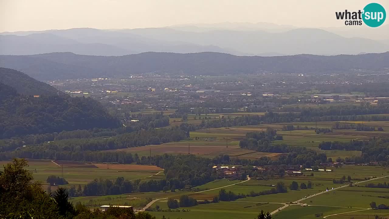 Spletna kamera Dol pri Ljubljani – Panorama z Vrha pri Dolskem