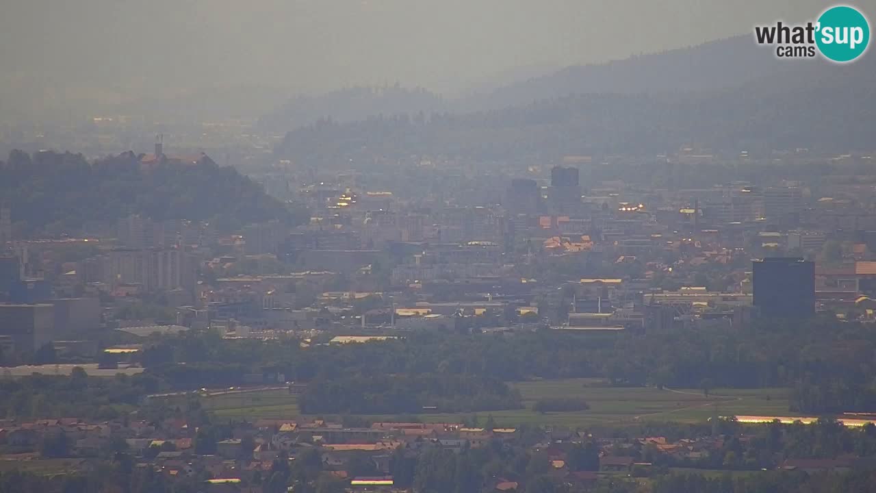 Spletna kamera Dol pri Ljubljani – Panorama z Vrha pri Dolskem